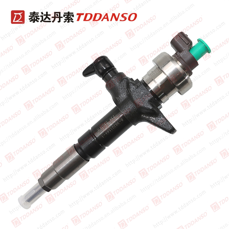 喷油器 8-98201564-1-7