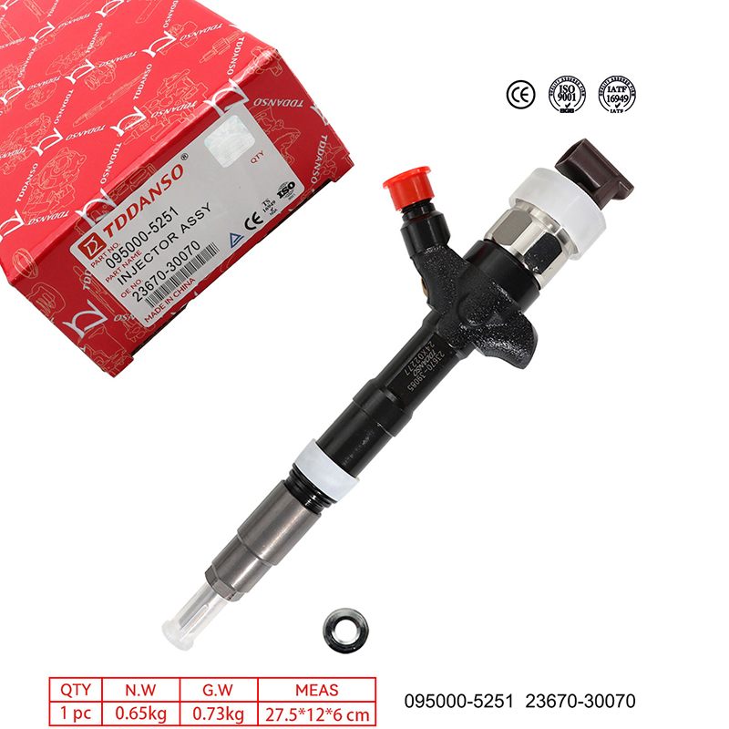 喷油器 095000-5251 23670-30070